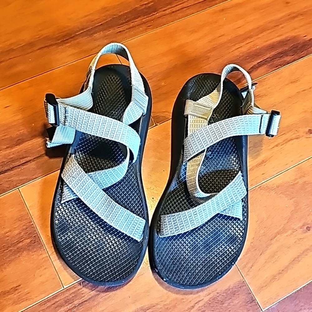 Chaco Coulds Men Size 10 Excellent condition
